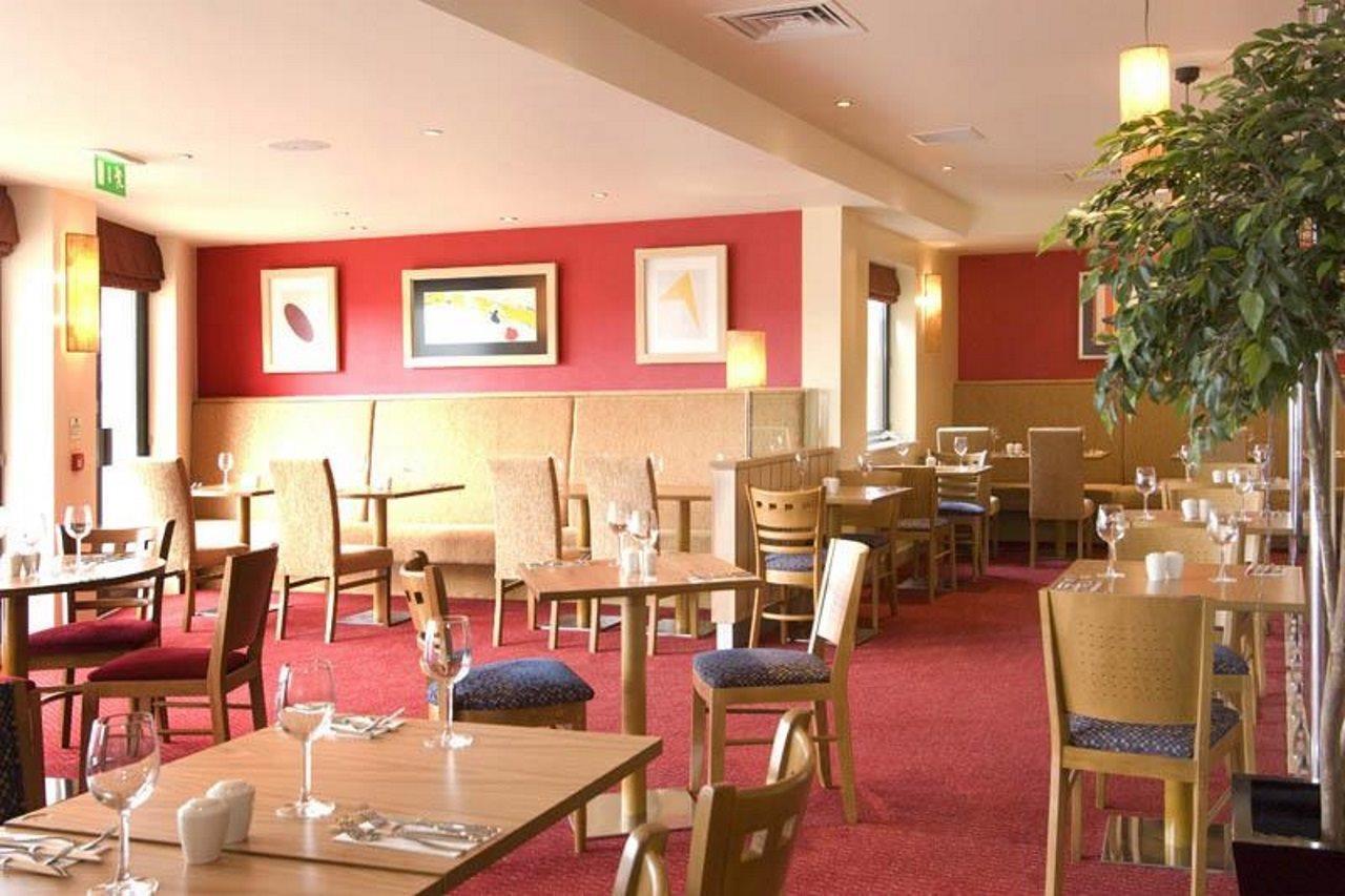 Premier Inn Cambridge Girton  Dış mekan fotoğraf